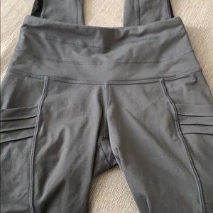 Lucy Gray XS Leggings